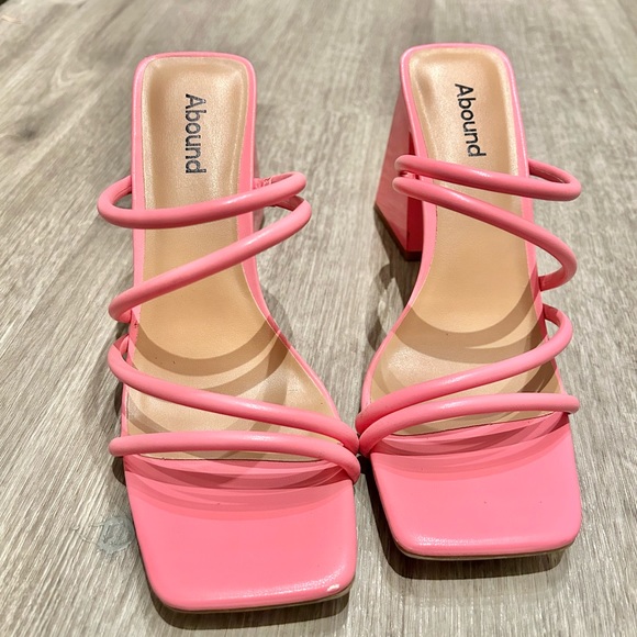Abound Women’s Size 8 Pink Wedge Heel - Picture 2 of 2